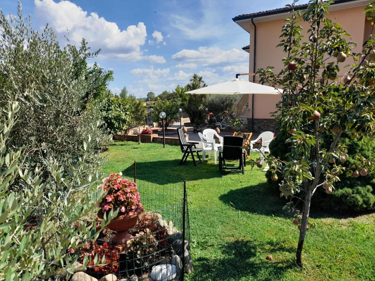 הוילה קאפאנורי Casa Camelia מראה חיצוני תמונה